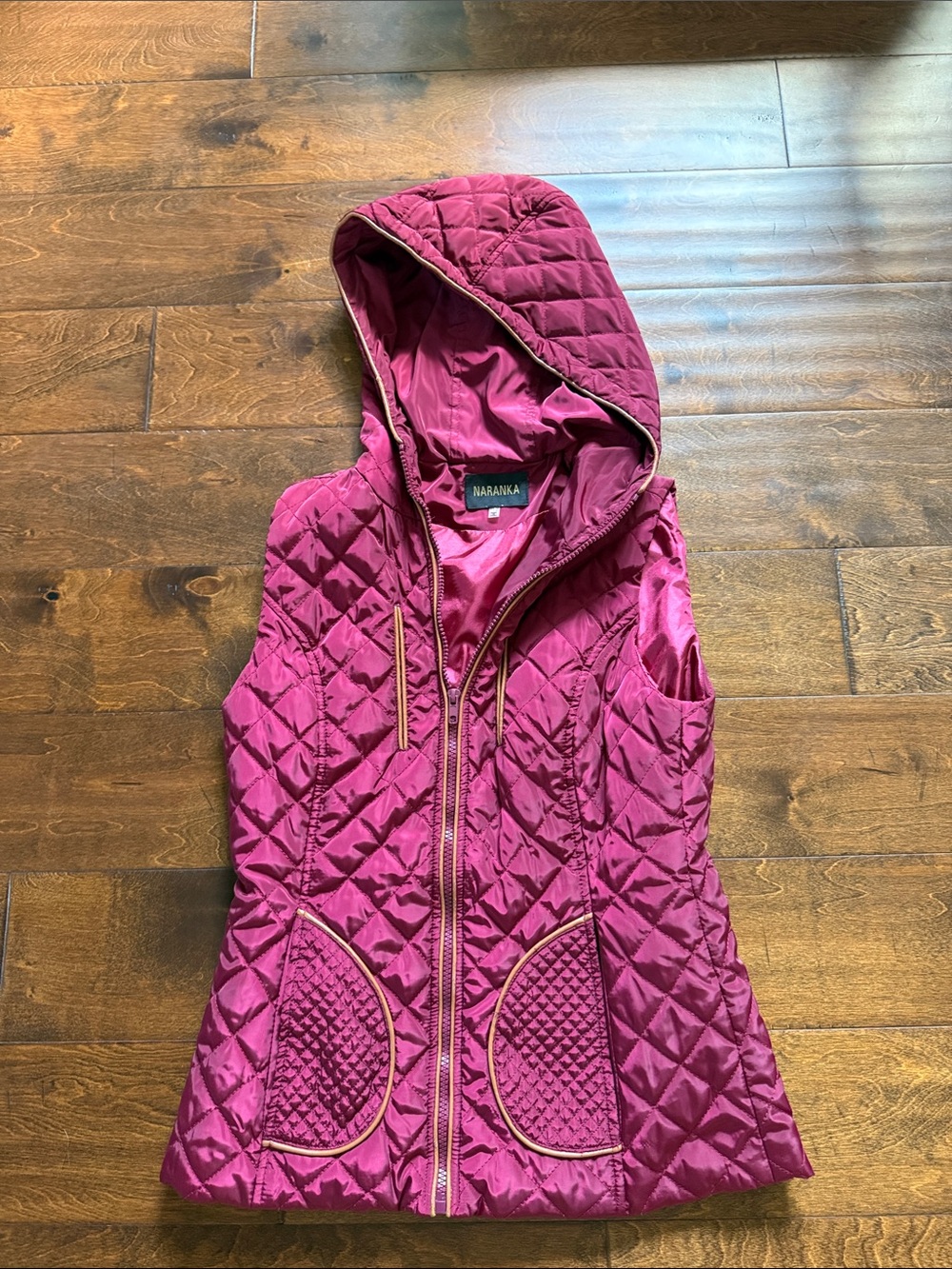 Women’s Quilted Hooded Vest in Magenta